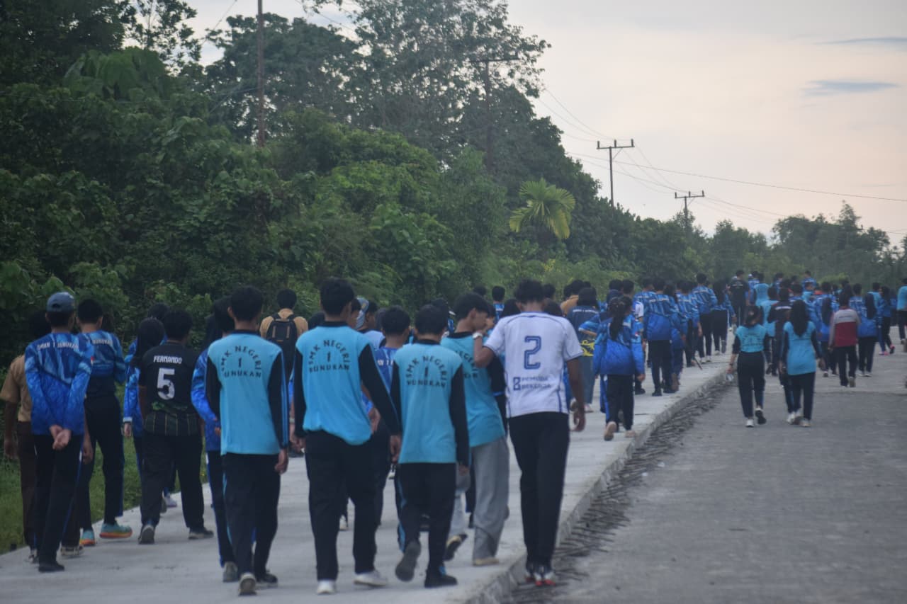 Jalan Sehat SMK Negeri 1 Nunukan