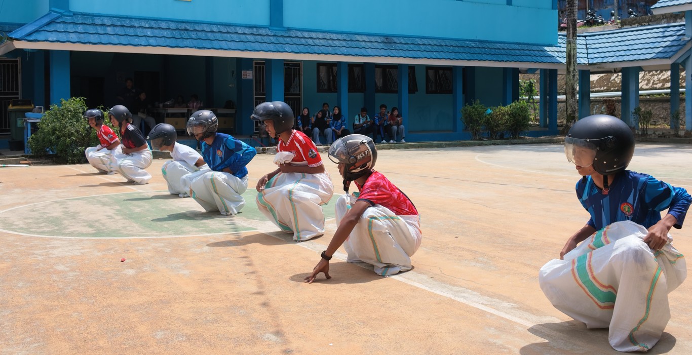 Keseruan lomba siswa