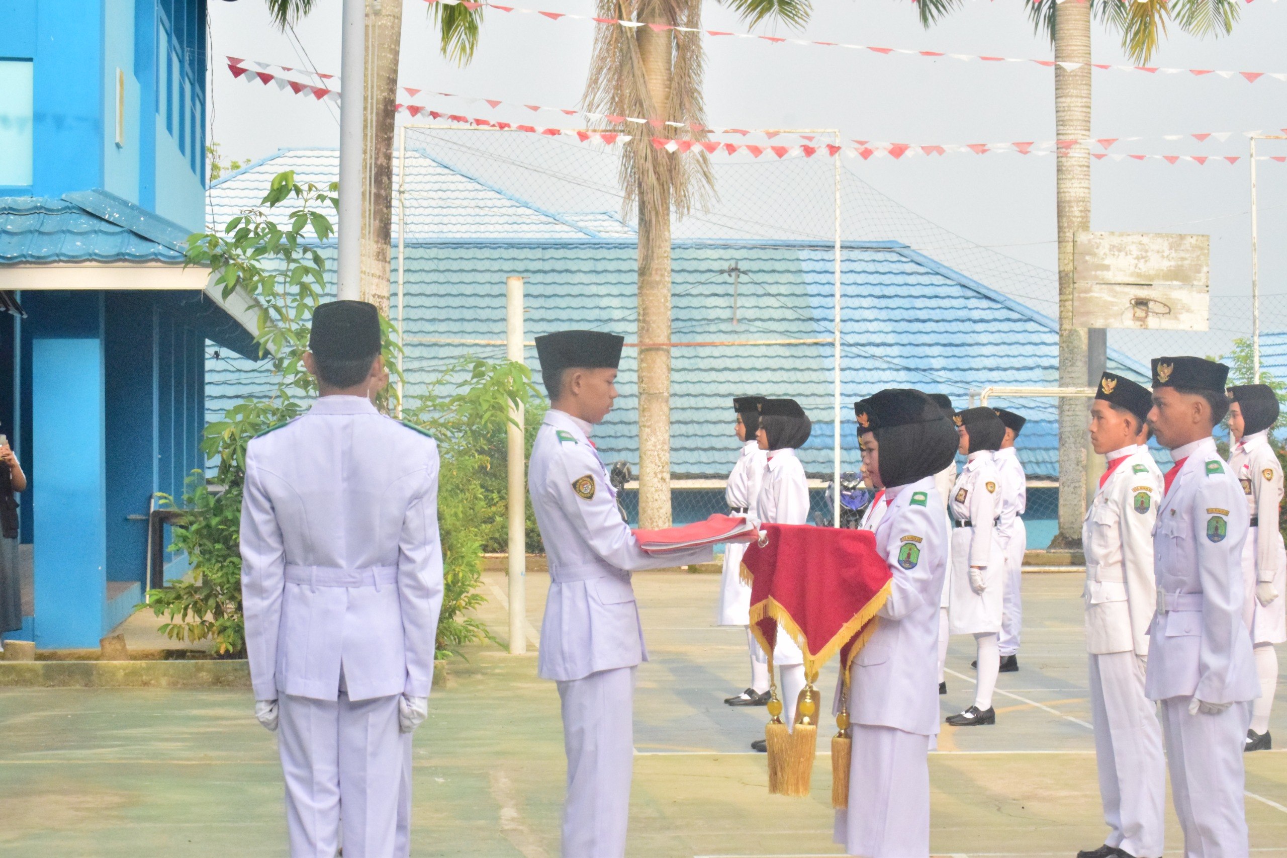 Pengibaran bendera
