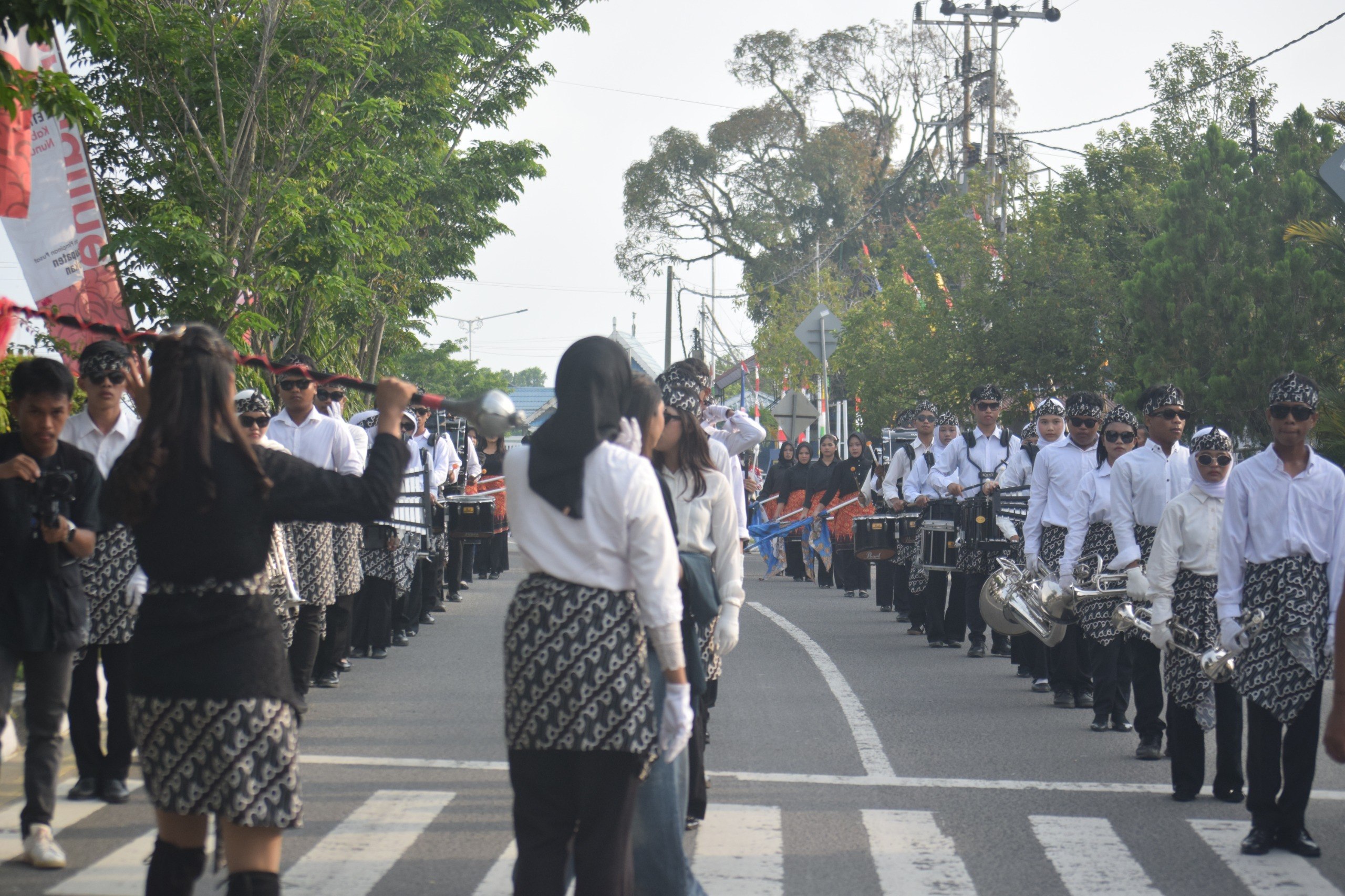 Marching Band SMKN 1 Nunukan tampil