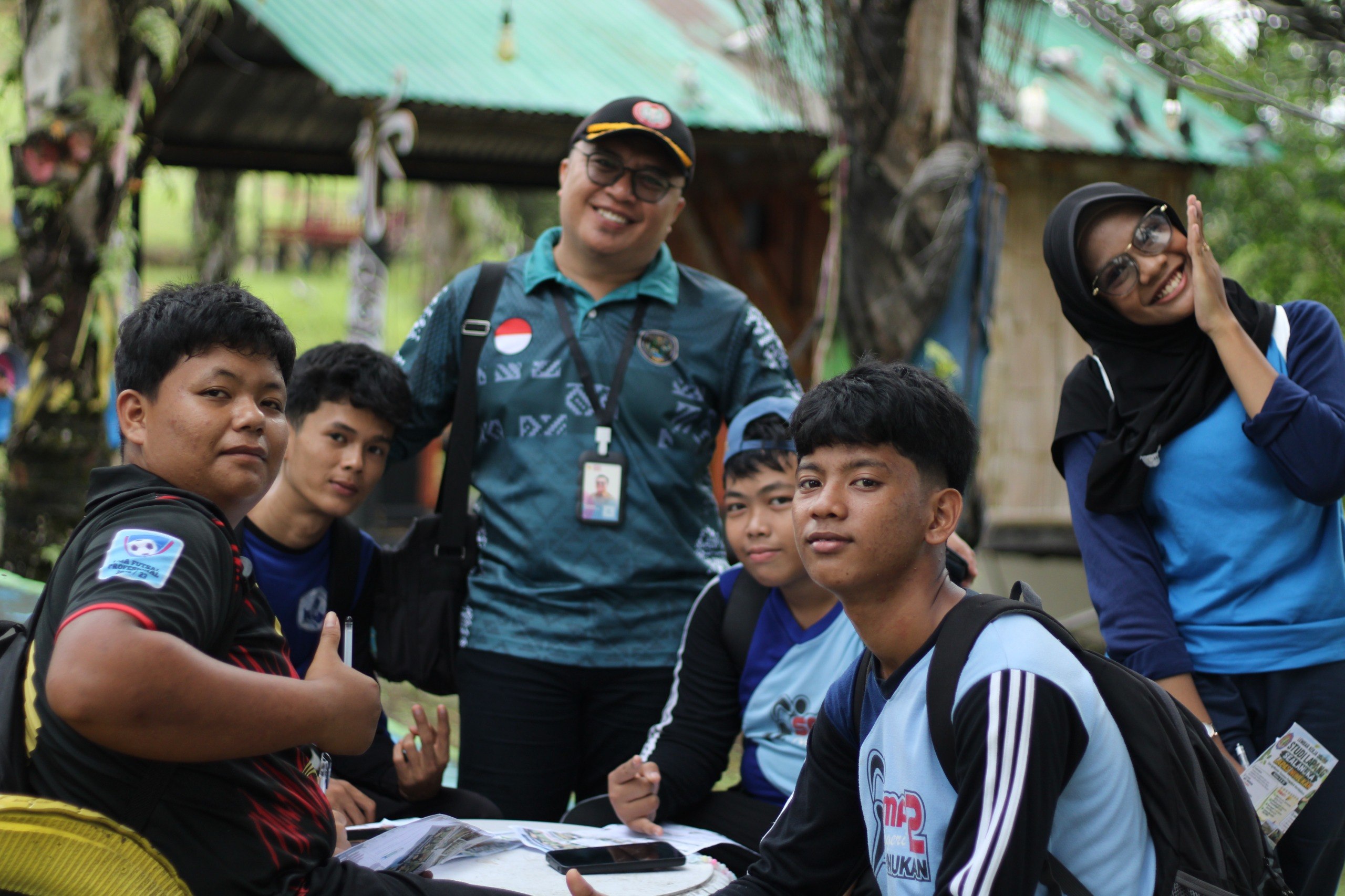 Foto bersama murid ATPH sebelum study lapang