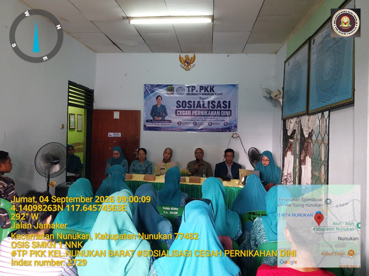 Unsur masyarakat dan tamu undangan menghadiri sosialisasi di Aula Kelurahan Nunukan Barat